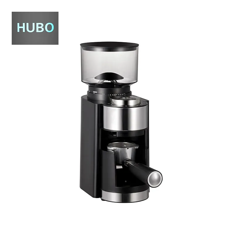 Wie man Kaffee mit einer Kaffeemaschine macht